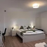 Cityhouse 4 Bedrooms, Garden, Parking, Business & Family Люблинец