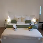 Cityhouse Modern For Business And Family